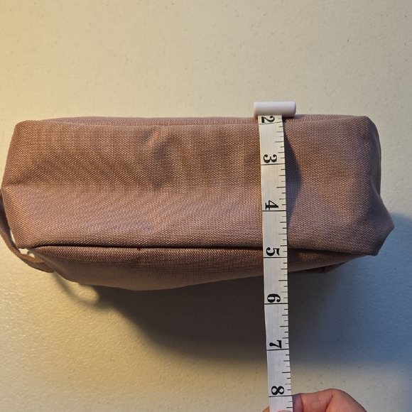 Herschel Supply Company Toiletry Bag. Dusty Rose color. NWOT. - Picture 10 of 11